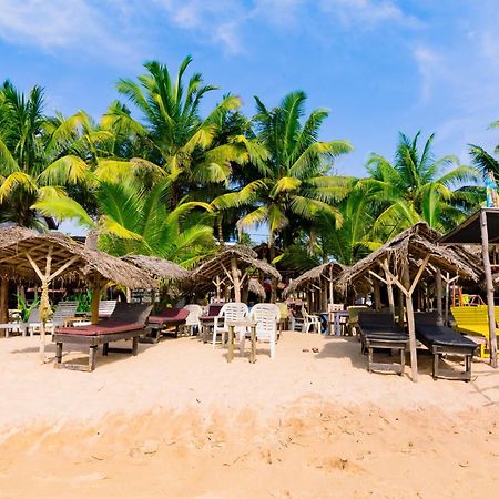 Golden Surfer Beach Hotel Tangalle Exterior foto